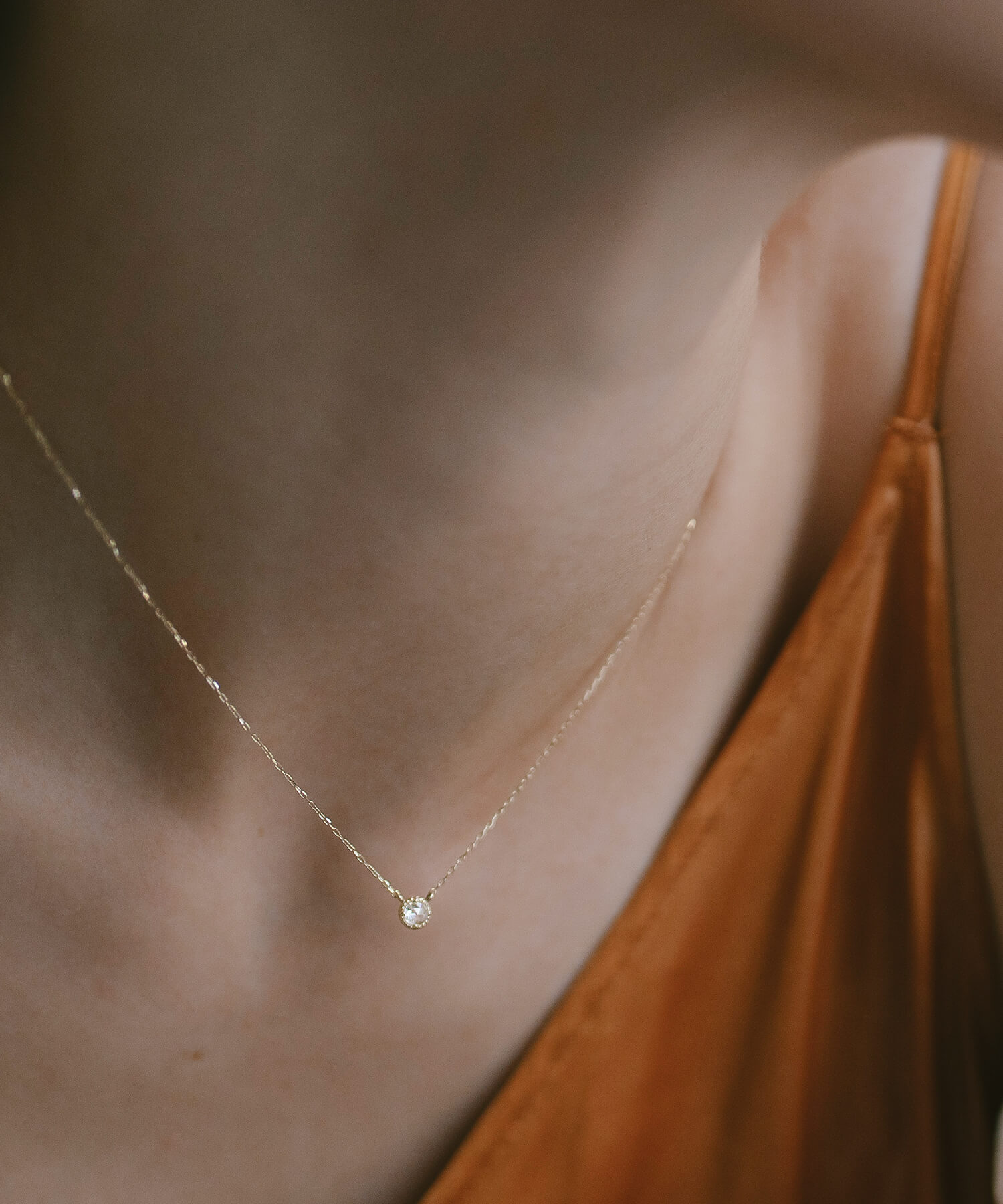 ASTERI-VEGA NECKLACE