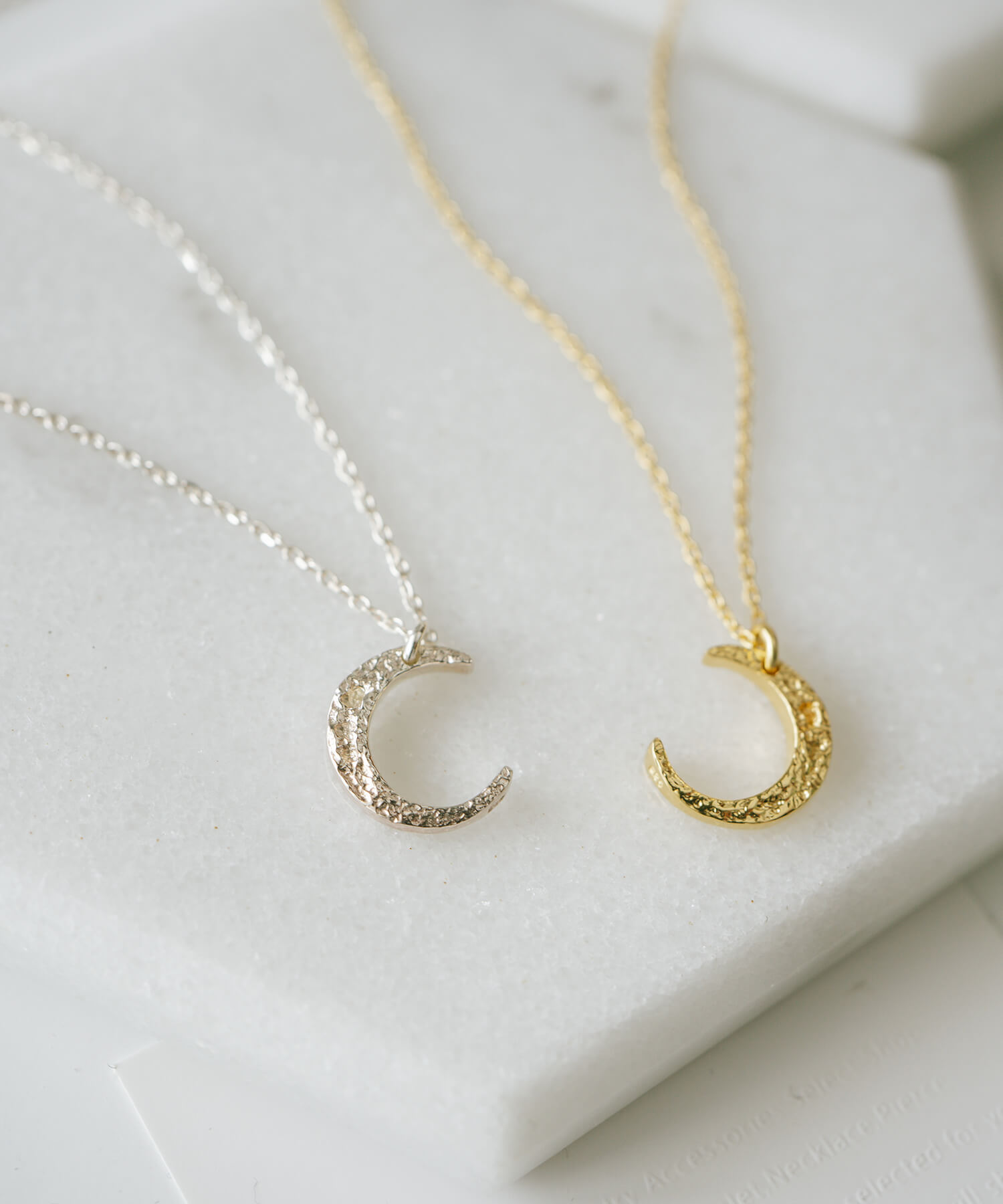 Silver925 Crescent Moon Necklace LUNEVE -ルネーブ- | Ops.(オプス)公式ストア