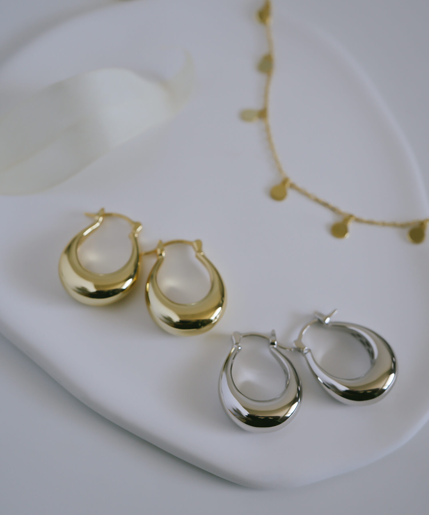 ピアス レディース シンプル フープピアス 大ぶり