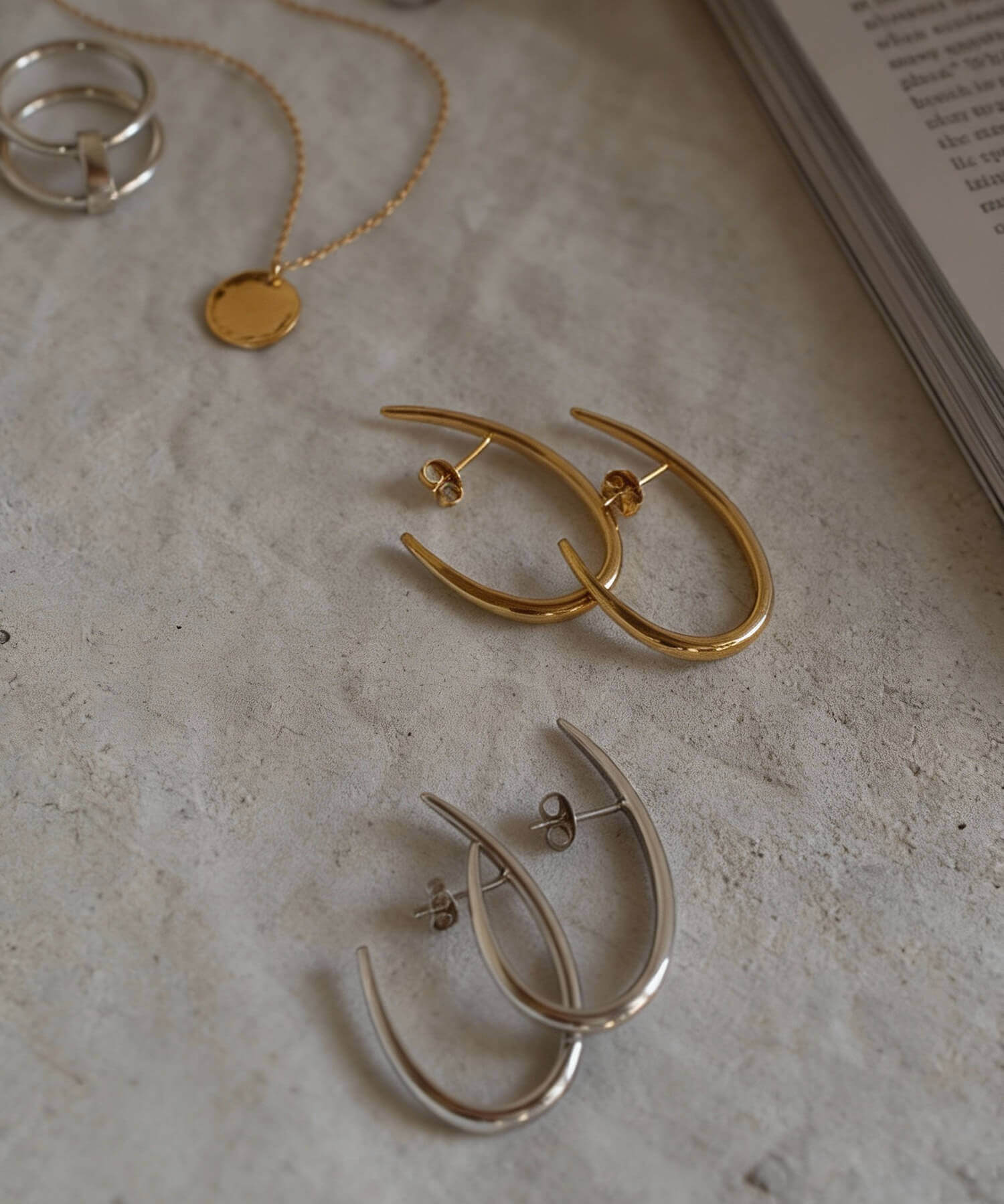 ピアス レディース シンプル