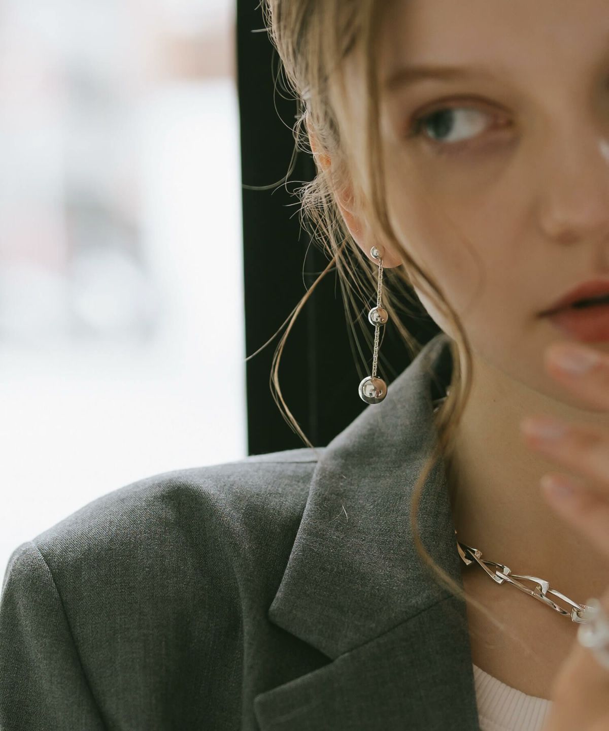 揺れる ピアス 金属アレルギー対応 かわいい シルバー ゴールド 18K仕上げ 【BAO バオ】 大きめ 大ぶり ボール チェーン ピアス シルバー925 両耳用 チェーンピアス ピアス カジュアル フォーマル おしゃれ