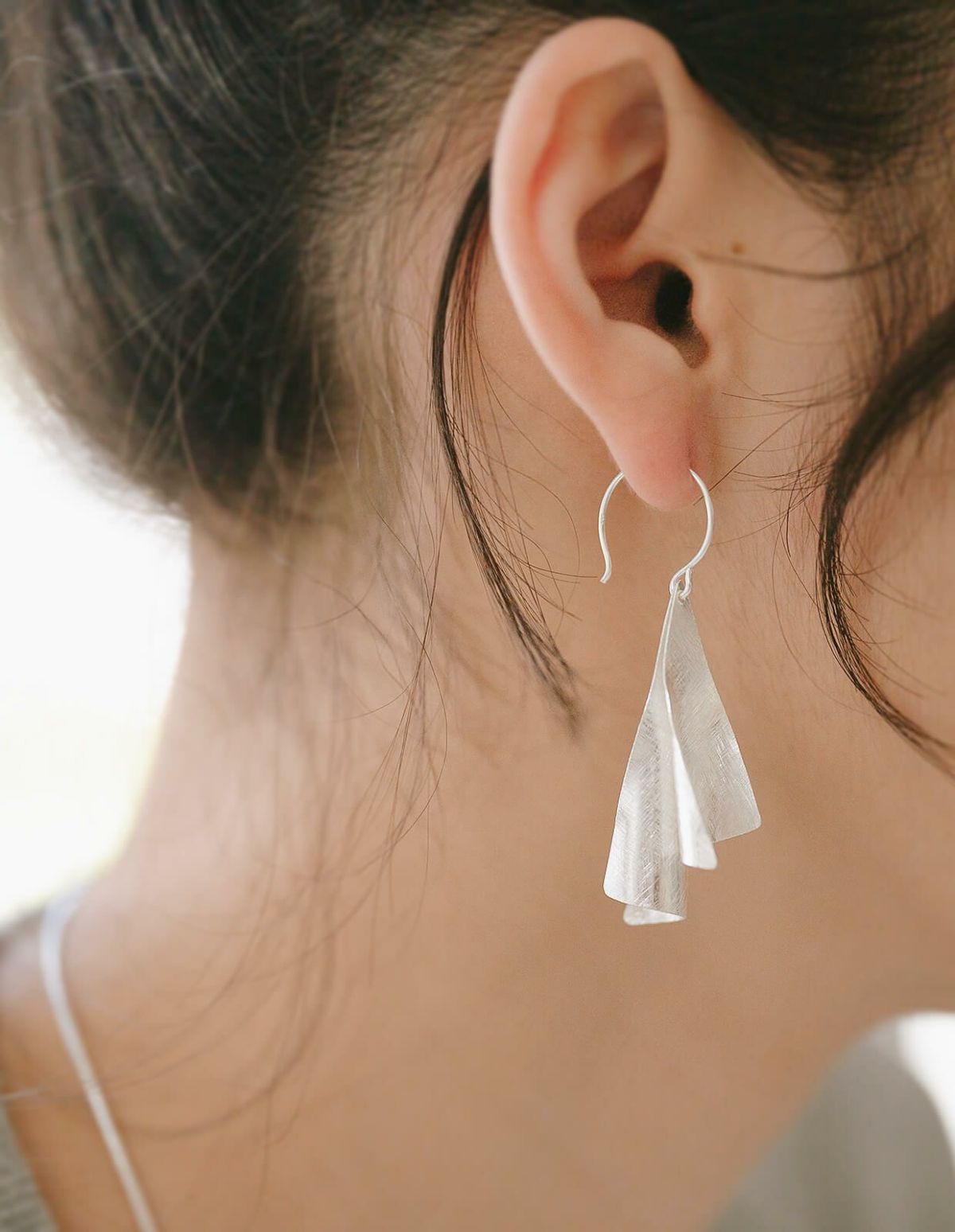 ピアス シルバー 大ぶり シルバー925 太め 金属アレルギー対応 Silver925 両耳用 ピアス カジュアル フォーマル 大人 可愛い おしゃれ ブランド フックピアス 揺れる