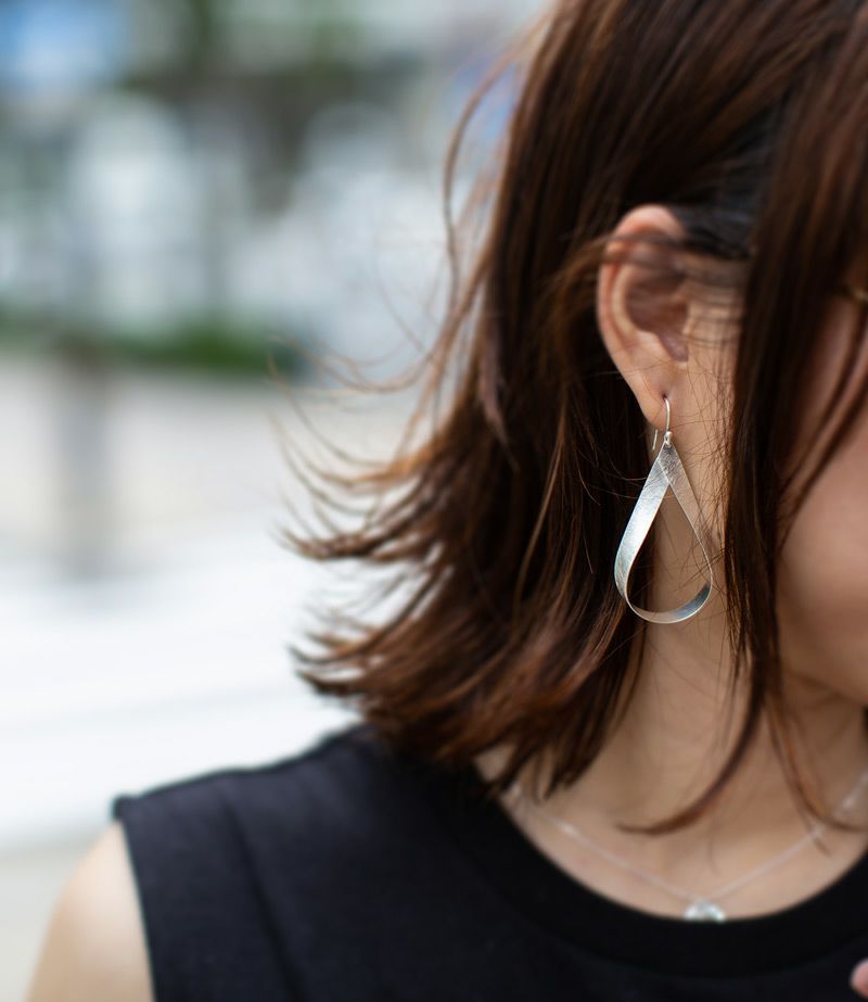 Silver925 Drop Shape Hang Earrings FEIGE -フェージュ- | Ops.(オプス)公式ストア