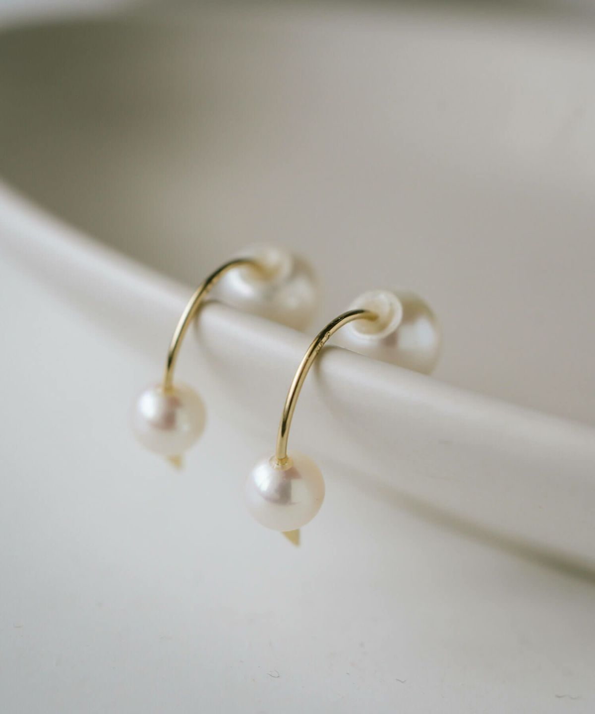 18金 18k パール ピアス 金属アレルギー対応 結婚式 お呼ばれ アコヤ あこや本真珠 K18 【folletta フォレッタ】 入園式 卒園式 入学式 卒業式