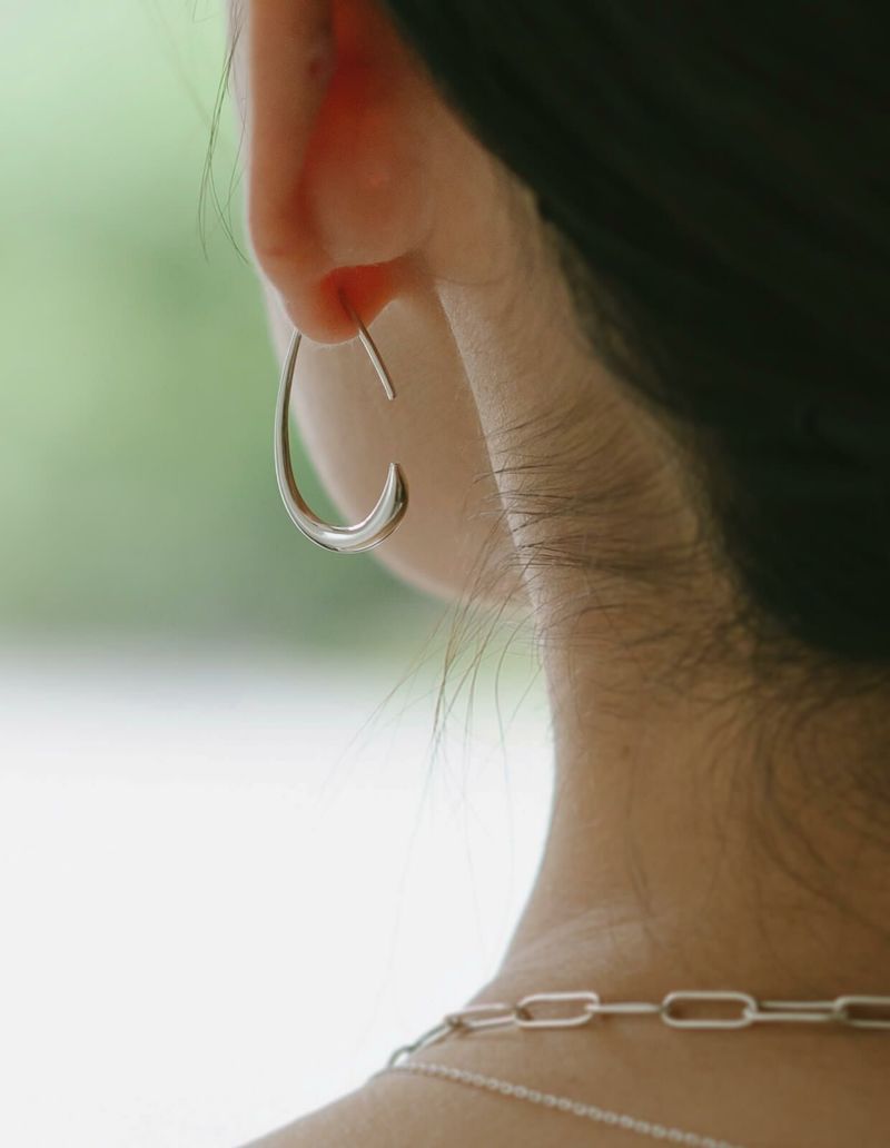 Silver925 Shiny Drop Hang Earrings LADEW -ラデュー- | Ops.(オプス