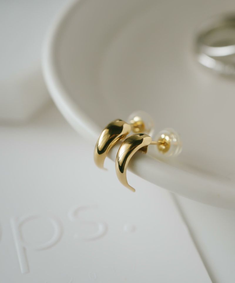 K18 Harf Moon Stud Earrings LUZON -ルゾン- | Ops.(オプス)公式ストア