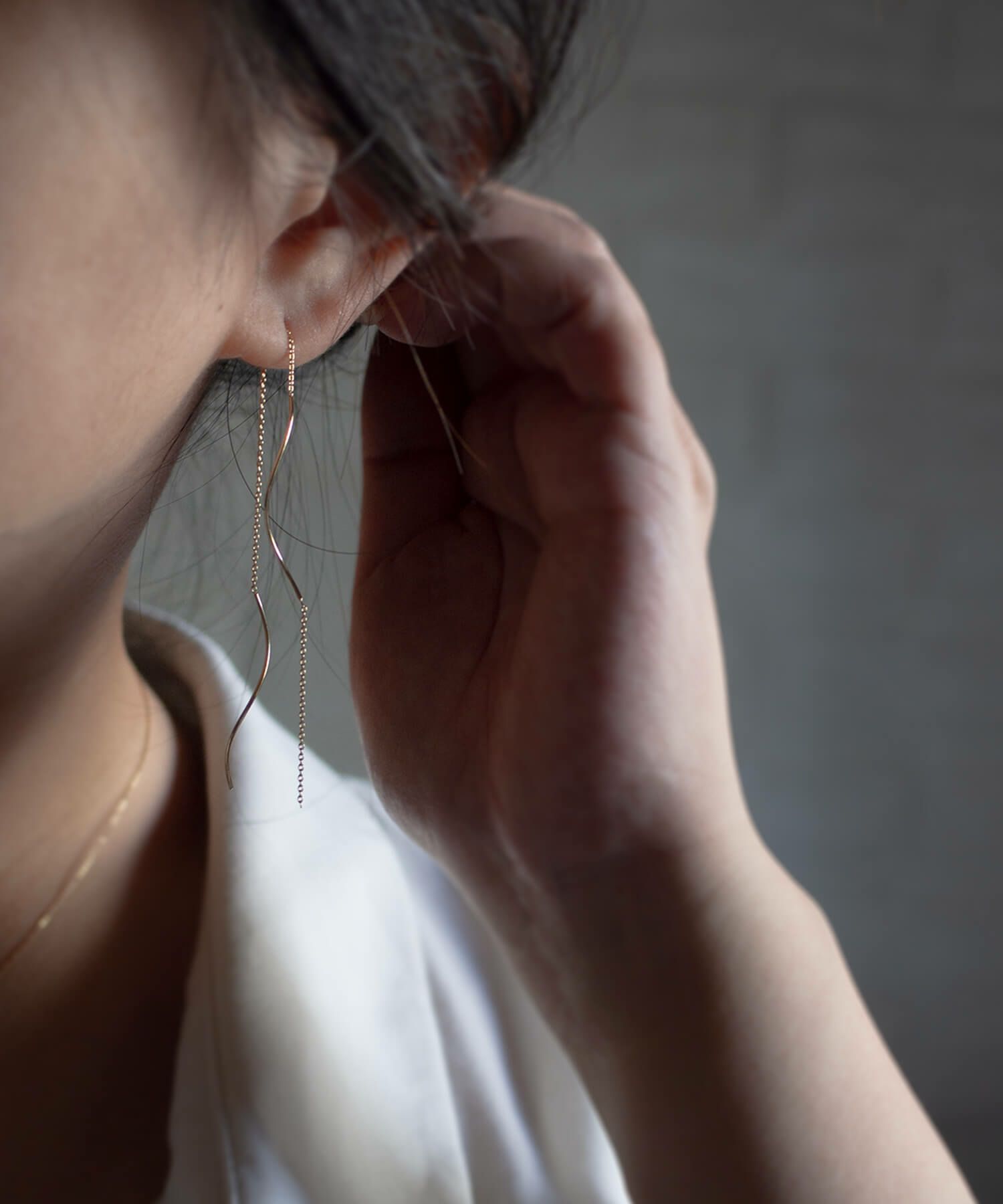 K18 Wavy Long Earrings ORNE WAVE -オルヌウェーブ- | Ops.(オプス 