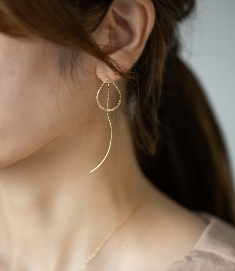 18k ピアス フープ 揺れる 【ORTEAR オルティア】 18金 金属アレルギー 対応 レディース ジュエリー アクセサリー プレゼント フープピアス フックピアス ラインピアス カジュアル 大人 可愛い おしゃれ