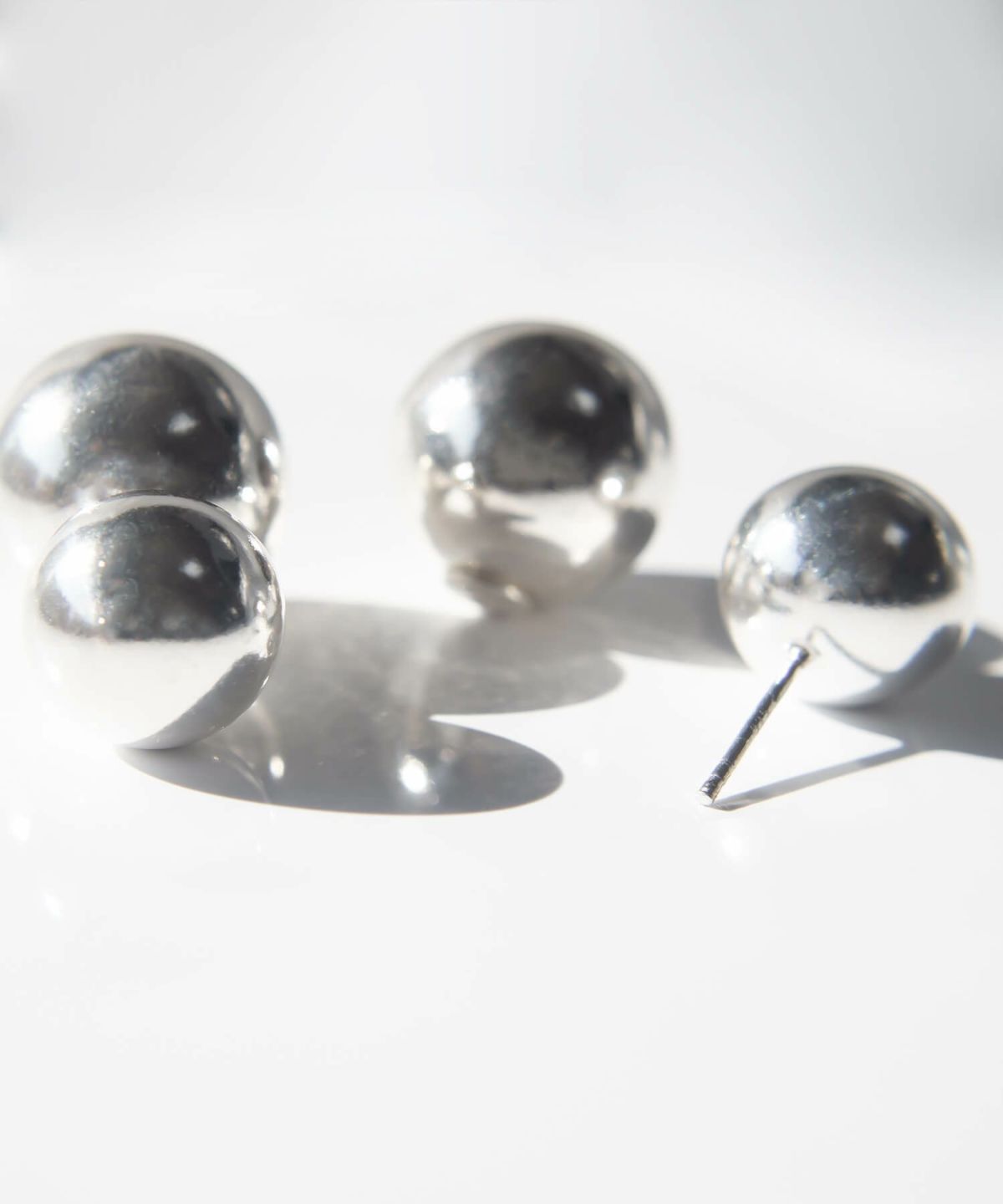 【雑誌掲載アイテム】 大きめ ピアス シルバー ボール 【Pallo パロ】 silver925 シルバー925 バックキャッチピアス ダブルキャッチ シルバーピアス 大ぶり 両耳用 丸玉 シルバー トライバルピアス レトロ おしゃれ 金属アレルギー 軽量