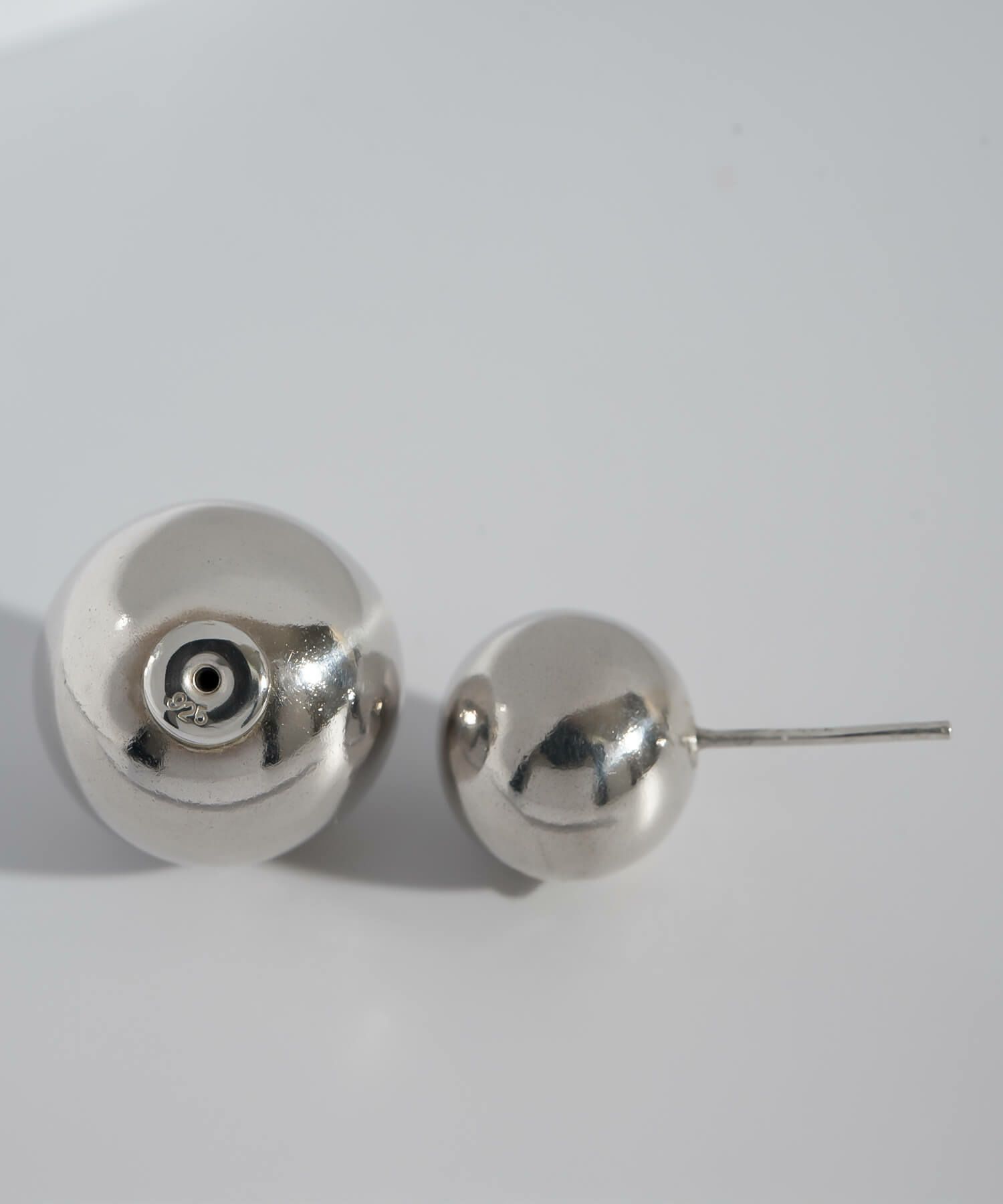 【雑誌掲載アイテム】 大きめ ピアス シルバー ボール 【Pallo パロ】 silver925 シルバー925 バックキャッチピアス ダブルキャッチ シルバーピアス 大ぶり 両耳用 丸玉 シルバー トライバルピアス レトロ おしゃれ 金属アレルギー 軽量