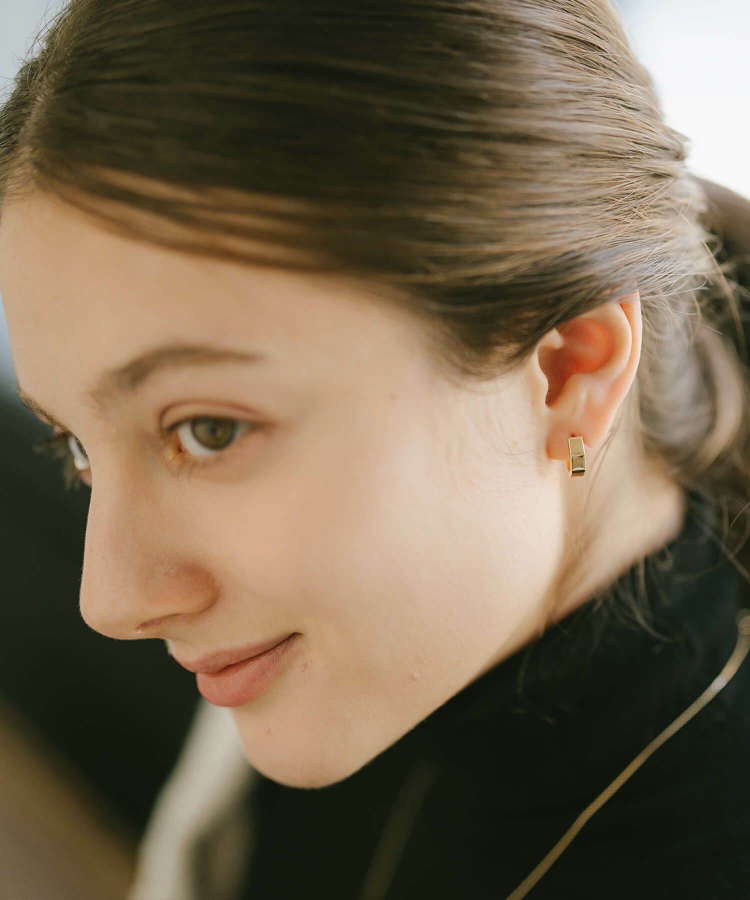 【国内甲府ブランド】 18k ピアス フープ シンプル 【SOLUA ソルア】 6角 ラウンド 18金 ピアス つけっぱなし キャッチレス 金属アレルギー 対応 レディース ジュエリー アクセサリー プレゼント フープピアス フックピアス カジュアル おしゃれ