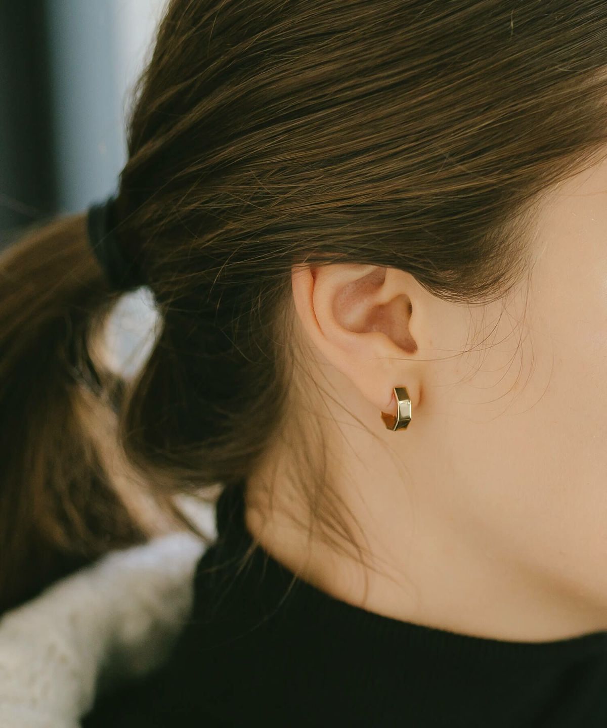 【国内甲府ブランド】 18k ピアス フープ シンプル 【SOLUA ソルア】 6角 ラウンド 18金 ピアス つけっぱなし キャッチレス 金属アレルギー 対応 レディース ジュエリー アクセサリー プレゼント フープピアス フックピアス カジュアル おしゃれ