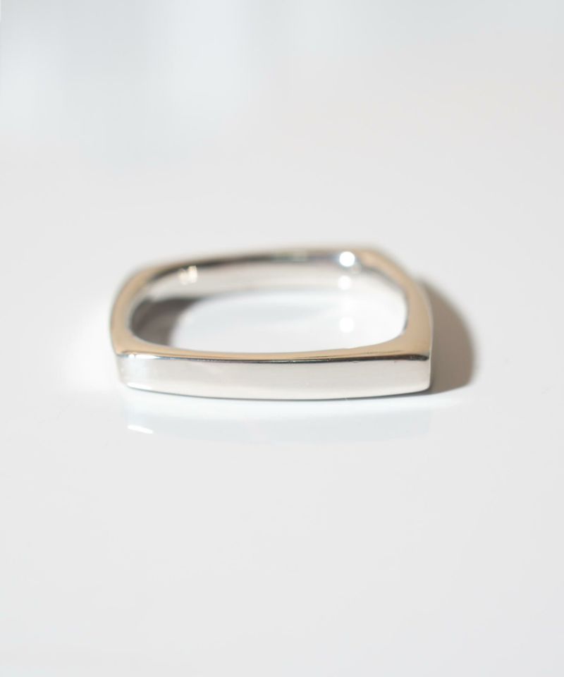 Silver925 Curvy Square Ring EOLOU -イオル- | Ops.(オプス)公式ストア