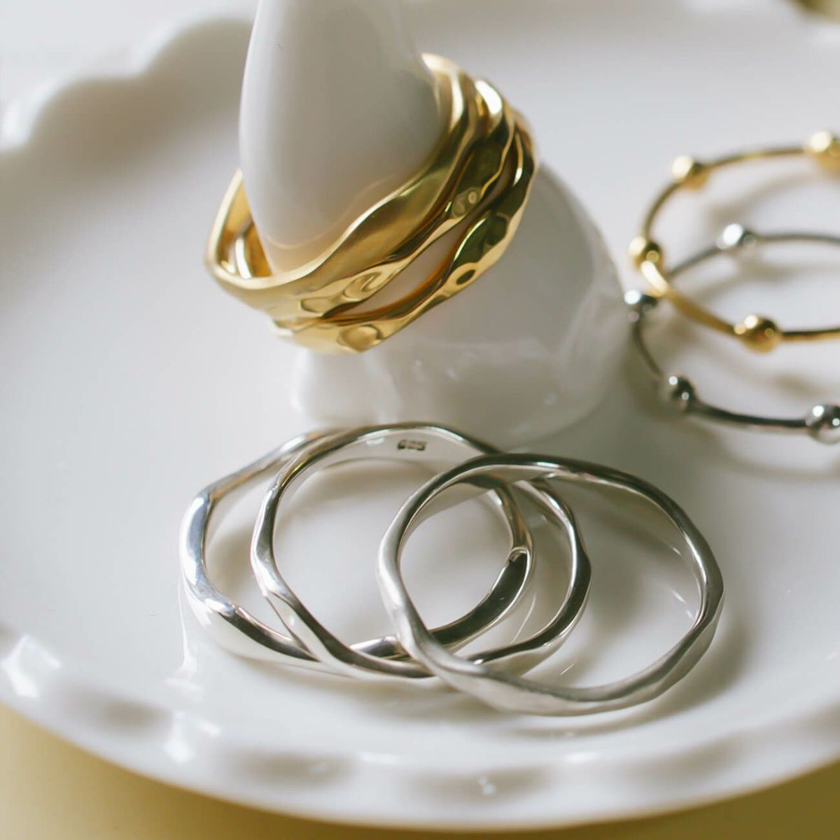 金属アレルギー 安心 3連 シルバー925 リング シンプル 【merv メルブ】 シルバー ゴールド リング シルバーリング ゴールドリング 太め レディース 親指 人差し指 指輪 おしゃれ 18金 k18 リング ゴールド 太め 指輪 ジュエリー アクセサリー ウェーブ 波 指輪 重ね付け