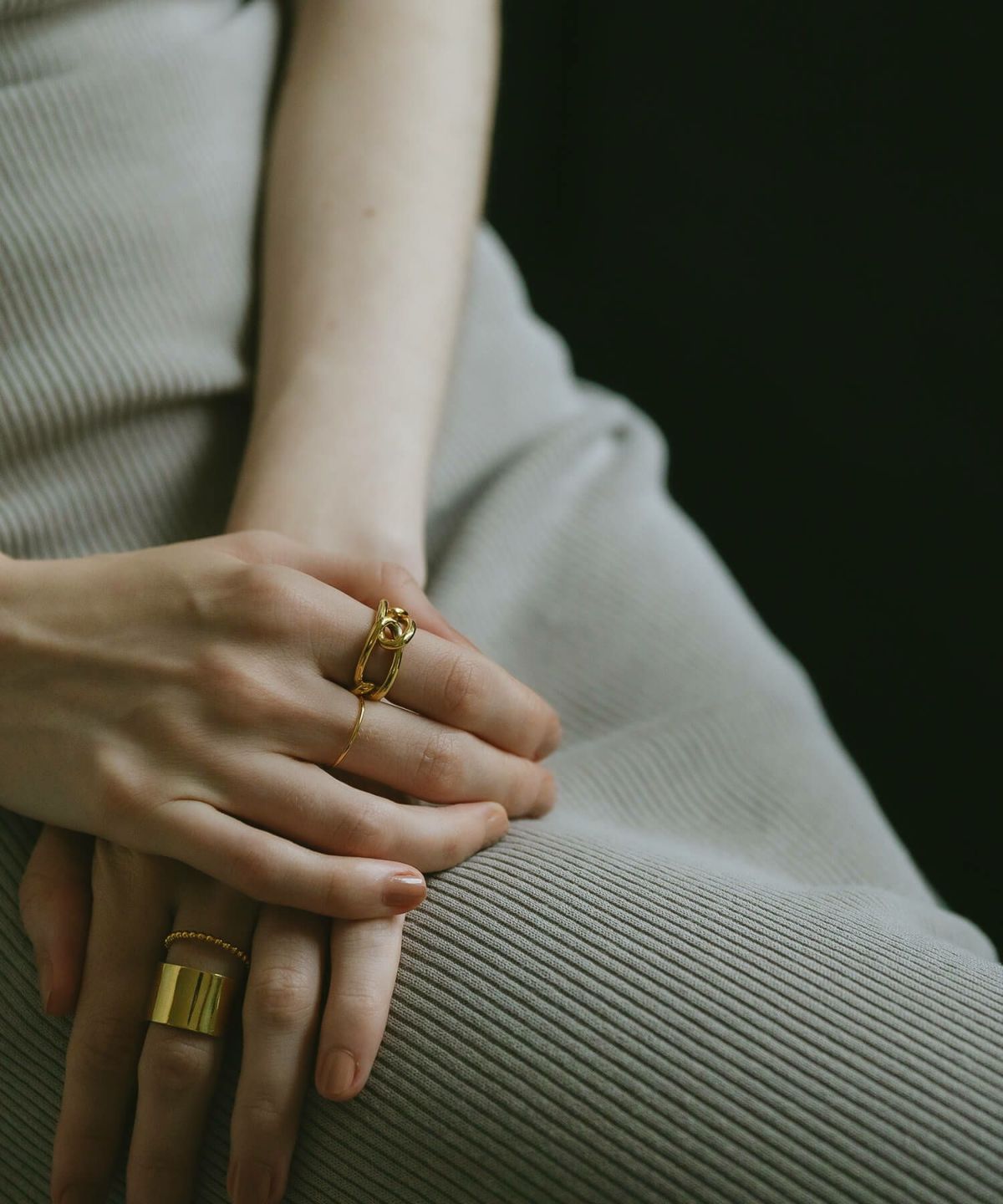 指輪 リング ブランド おしゃれ　指輪人差し指 レディース 指輪18金 金属アレルギー シルバー チェーンリング