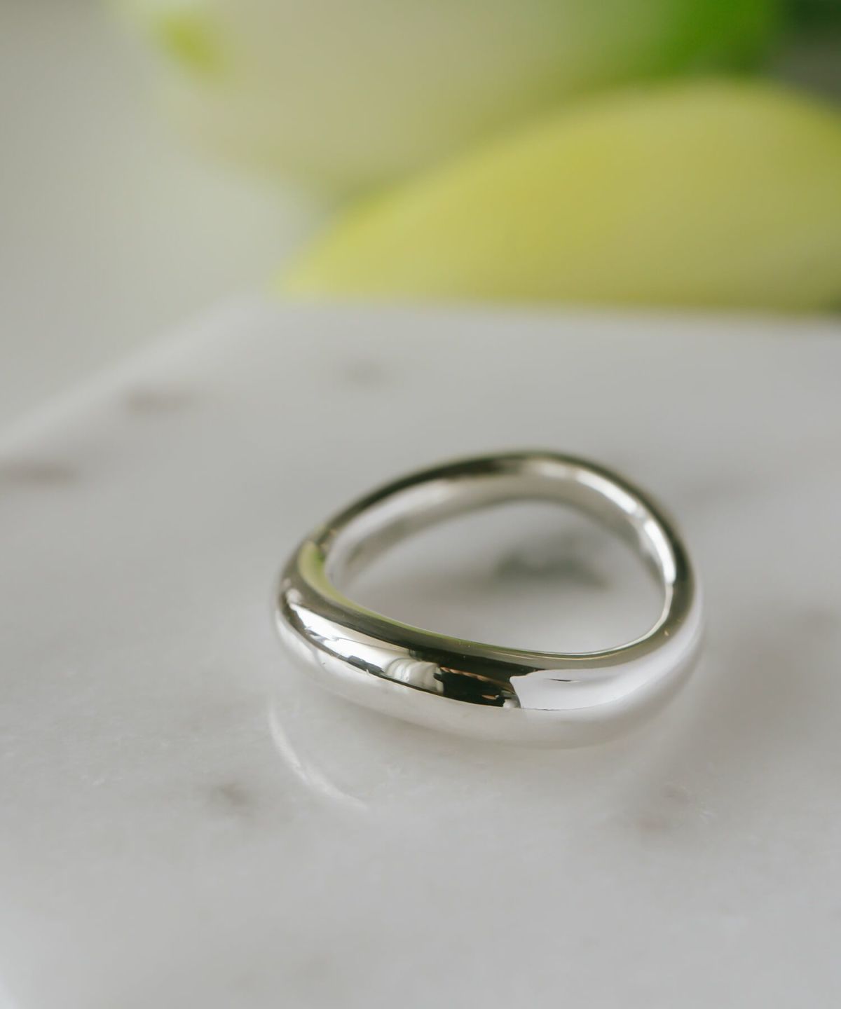 シルバーリング シンプル 【ULUA ウルア】 ウェーブ クラシック バンドリング 人差し指 指輪 レディース silver925 リング 925silver シルバー925 デザインリング カジュアル フォーマル 金属アレルギー 安心 ジュエリー アクセサリー 地金 指輪 重ね付け おしゃれ