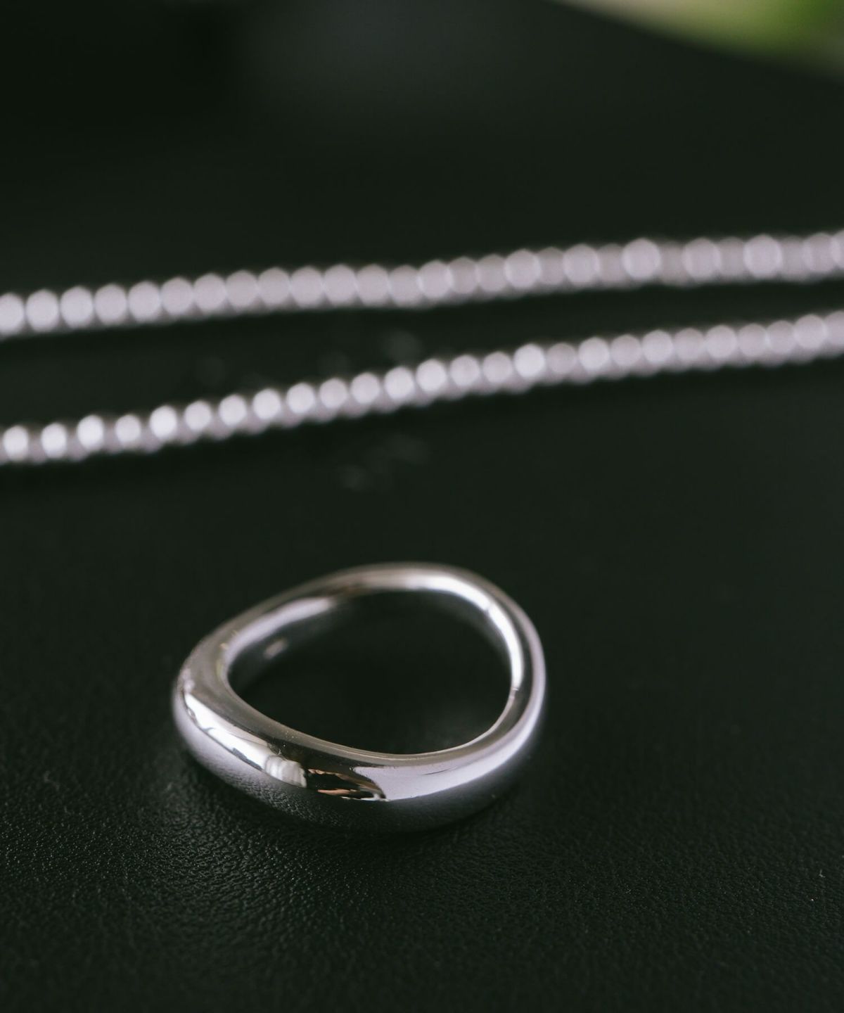 シルバーリング シンプル 【ULUA ウルア】 ウェーブ クラシック バンドリング 人差し指 指輪 レディース silver925 リング 925silver シルバー925 デザインリング カジュアル フォーマル 金属アレルギー 安心 ジュエリー アクセサリー 地金 指輪 重ね付け おしゃれ