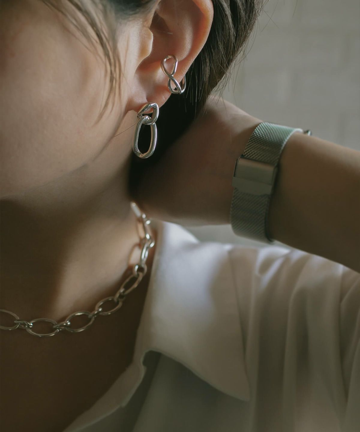 クロス イヤーカフ 大ぶり シルバー イヤカフ 金属アレルギー対応 【XIRA エクシラ】 イヤーカフ 18 金 仕上げ イヤーカフ シルバー925 かっこいい メンズ 片耳用 ゴールド シルバー ニッケルフリー 安心 重ね付け レディース イヤーカフス イヤリング ピンキーリング