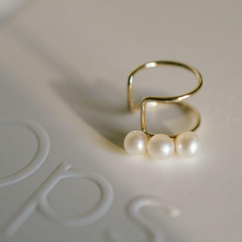 K10 Baby Pearl Bar Ear Cuff LOFAR -ロファール- | Ops.(オプス)公式