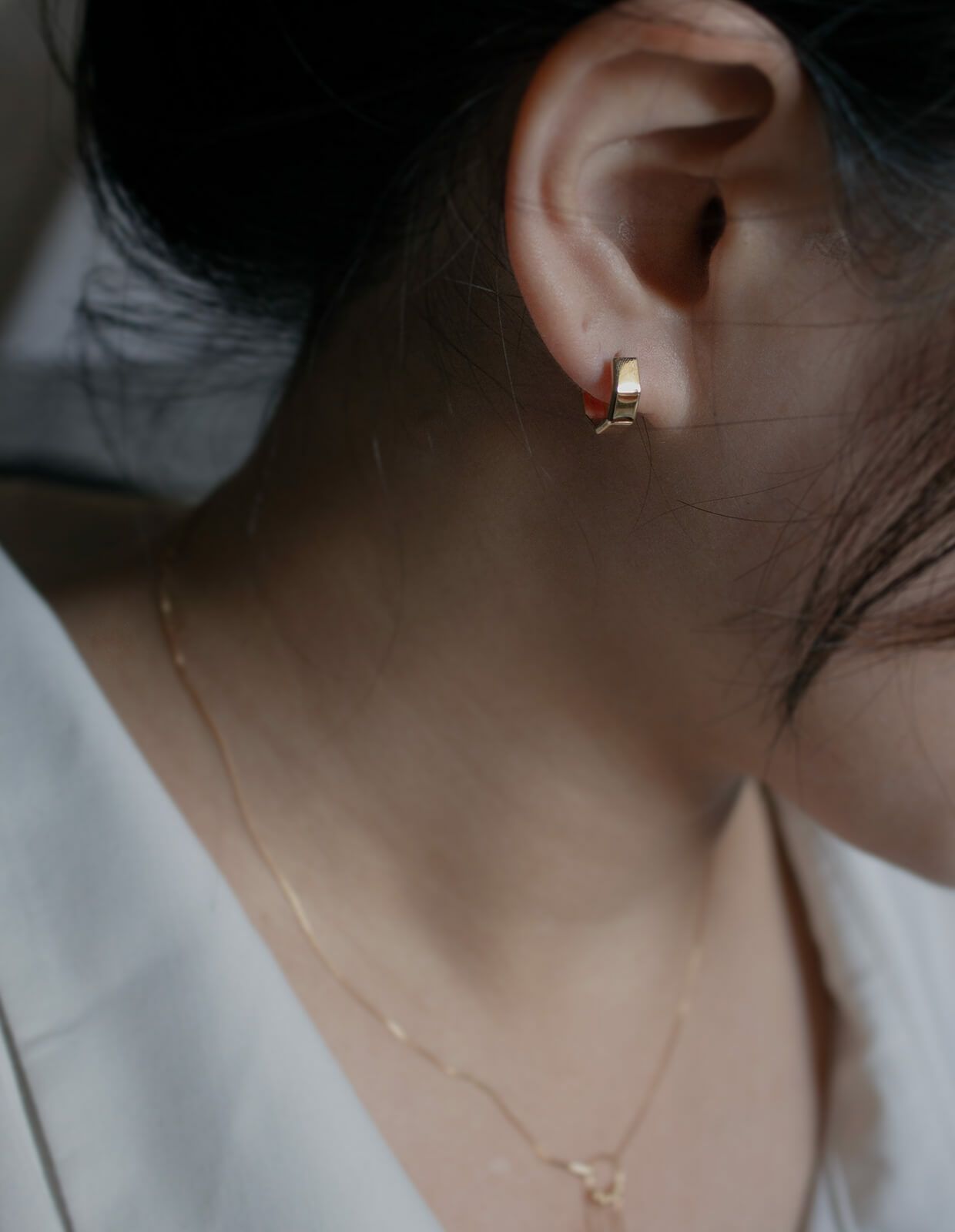 K10 Huggie Hoop Earrings SOLUA -ソルア- | Ops.(オプス)公式ストア 