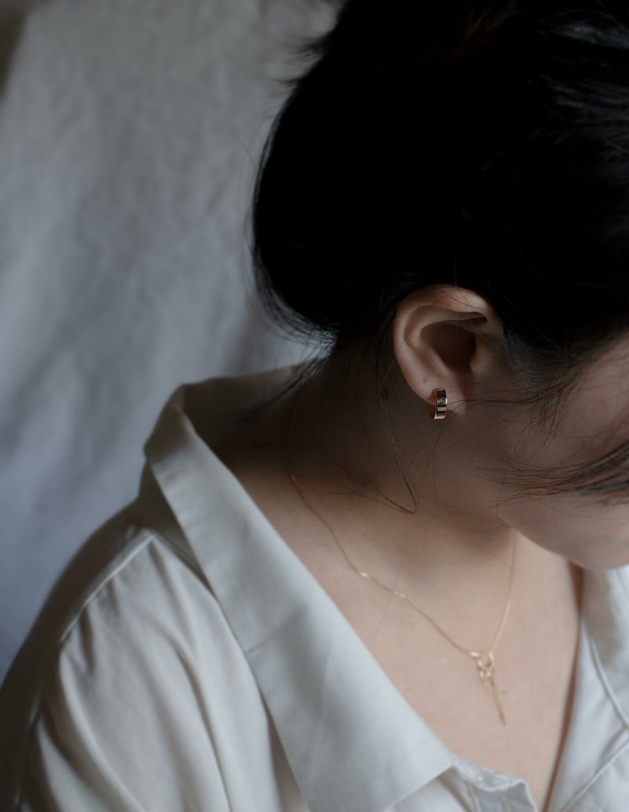 K10 Huggie Hoop Earrings SOLUA -ソルア- | Ops.(オプス)公式ストア