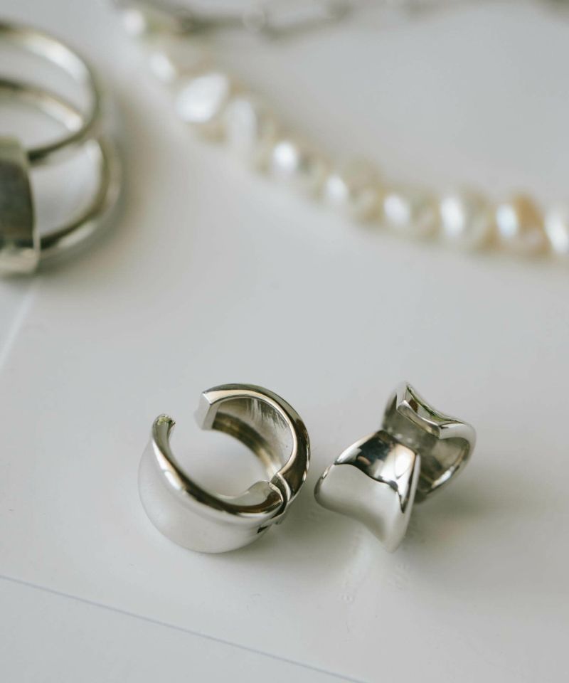 イヤーカフシンプルレディースシルバー925ノンホールピアスピアリング大ぶり【jobahヨバン】18kゴールド仕上げイヤリングSilver925金属アレルギー対応片耳用フックピアスカジュアルフォーマルおしゃれ