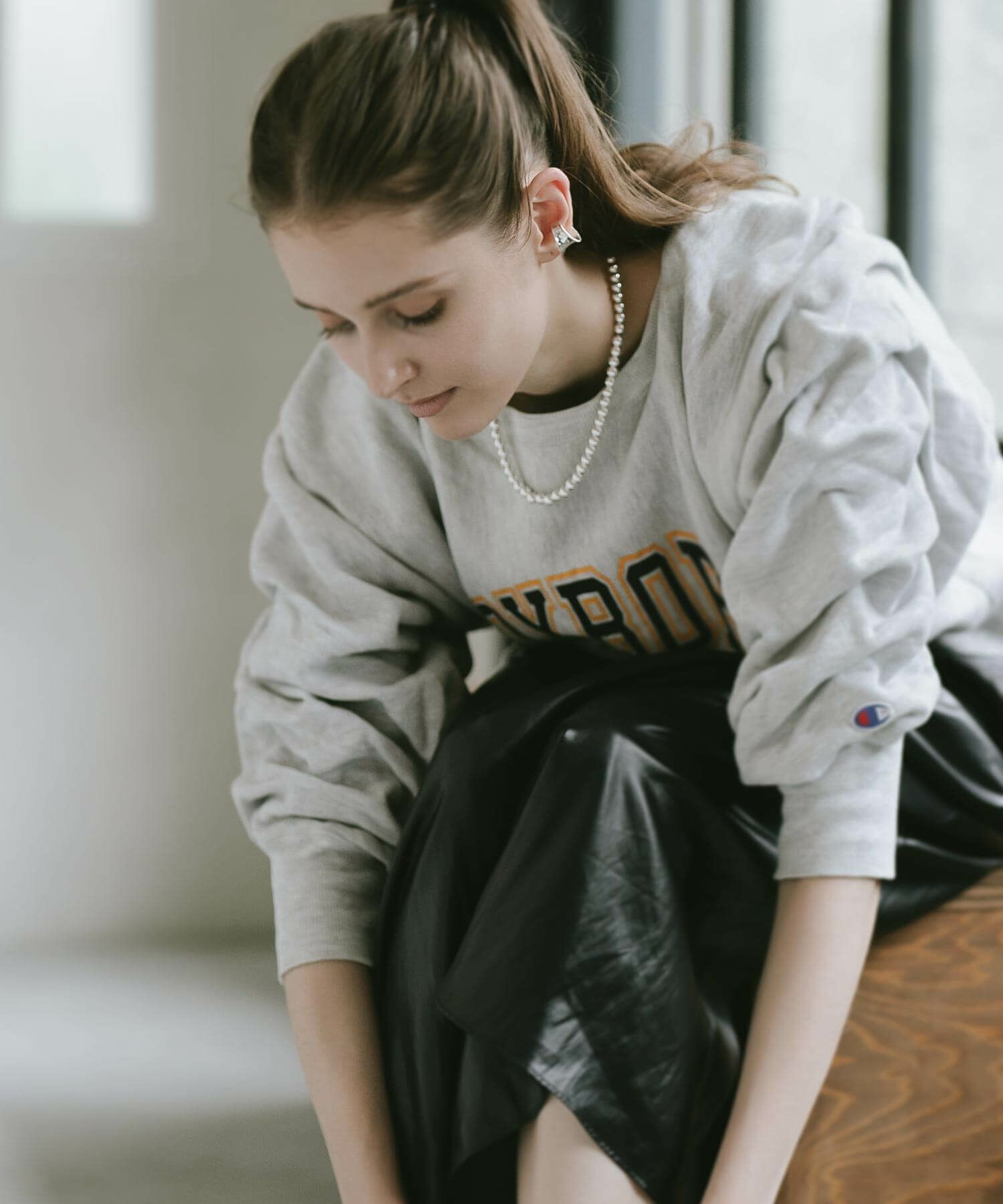 【訳ありアウトレット品】★通常価格→アウトレット価格【雑誌掲載アイテム】シルバー925 大ぶり フープピアス 【CORNETTO コルネ】 変色防止仕上げ 両耳用 silver925 内反り 金属アレルギー 安心 ピアス レディース ジュエリー アクセサリー キャッチピアス おしゃれ