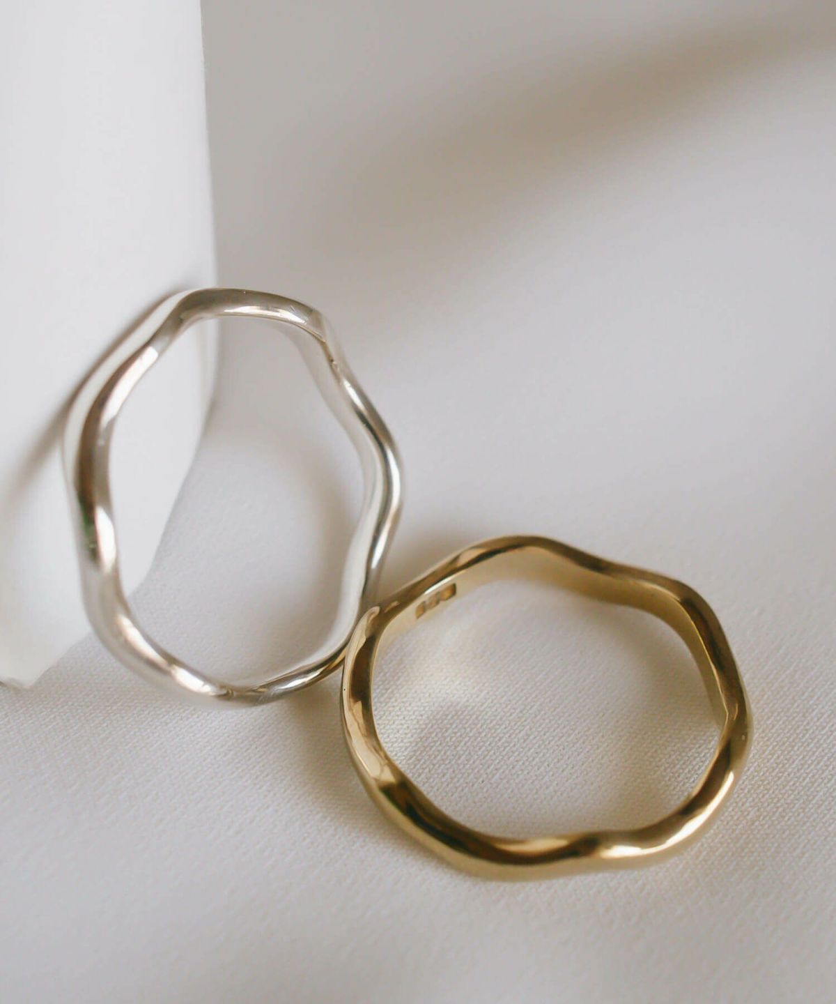 【訳ありアウトレット品】★通常価格→アウトレット価格 金属アレルギー 安心 シルバー925 リング シンプル 【LOROC ロロック】 シルバー ゴールド リング シルバーリング ゴールドリング レディース 中指 人差し指 指輪 おしゃれ 18金 ジュエリー アクセサリー 重ね付け