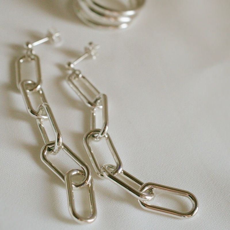 Swing Cunkey Chain Earrings VEERG -ヴェルグ- | Ops.(オプス)公式ストア