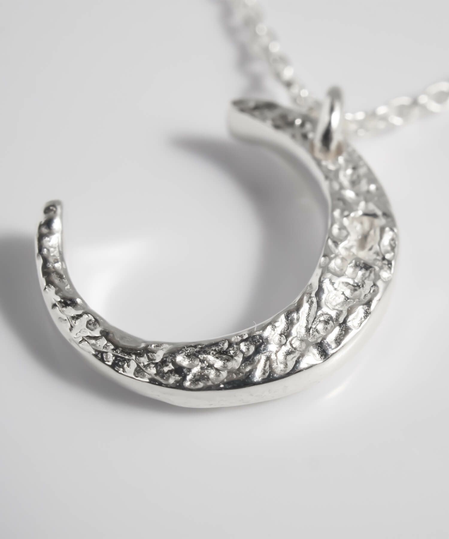 【訳ありアウトレット品】★通常価格→アウトレット価格 三日月 月 ネックレス レディース シンプル シルバー ネックレス 【Luneve ルネーブ】 クレセント ムーン 金属アレルギー対応 シルバー925 silver925 たたき 小豆チェーン 長さ48cm 51cm おしゃれ 大人 可愛い