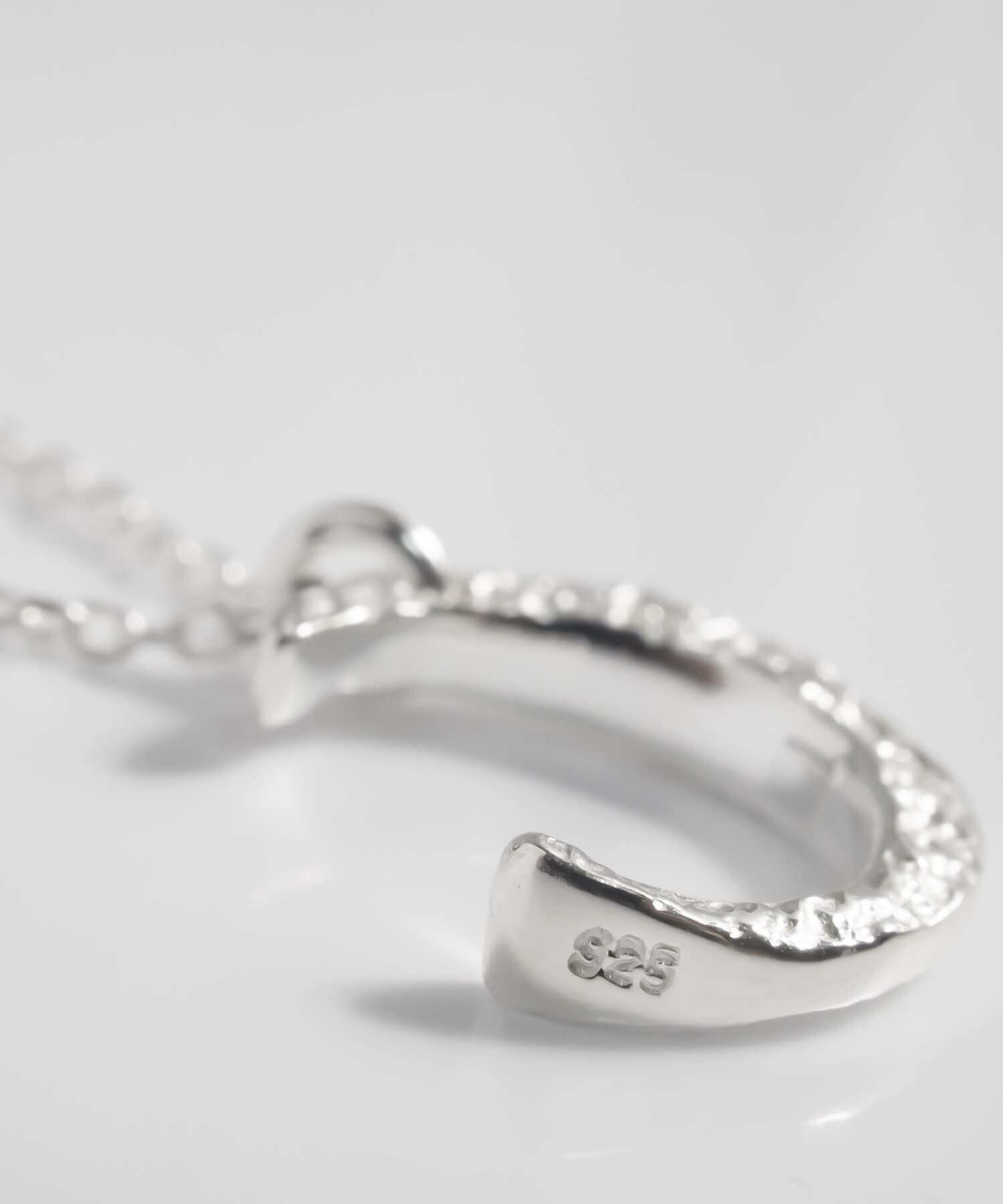 【訳ありアウトレット品】★通常価格→アウトレット価格 三日月 月 ネックレス レディース シンプル シルバー ネックレス 【Luneve ルネーブ】 クレセント ムーン 金属アレルギー対応 シルバー925 silver925 たたき 小豆チェーン 長さ48cm 51cm おしゃれ 大人 可愛い