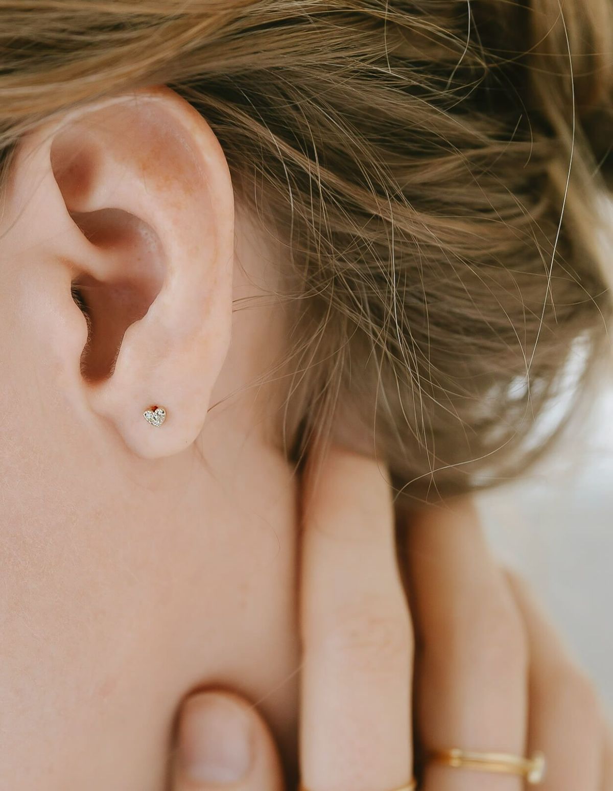 10k ピアス つけっぱなし 小さめ 天然ダイヤ 【MELE メレシリーズ】 ホースシュー クロス レディース ゴールド 10金 金属アレルギー 対応 レディース ジュエリー アクセサリー ピアス キャッチ k10 ダイヤモンドピアス