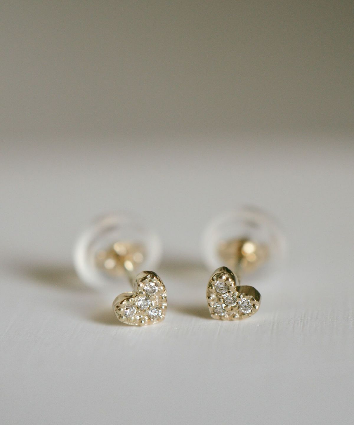 10k ピアス つけっぱなし 小さめ 天然ダイヤ 【MELE メレシリーズ】 ホースシュー クロス レディース ゴールド 10金 金属アレルギー 対応 レディース ジュエリー アクセサリー ピアス キャッチ k10 ダイヤモンドピアス