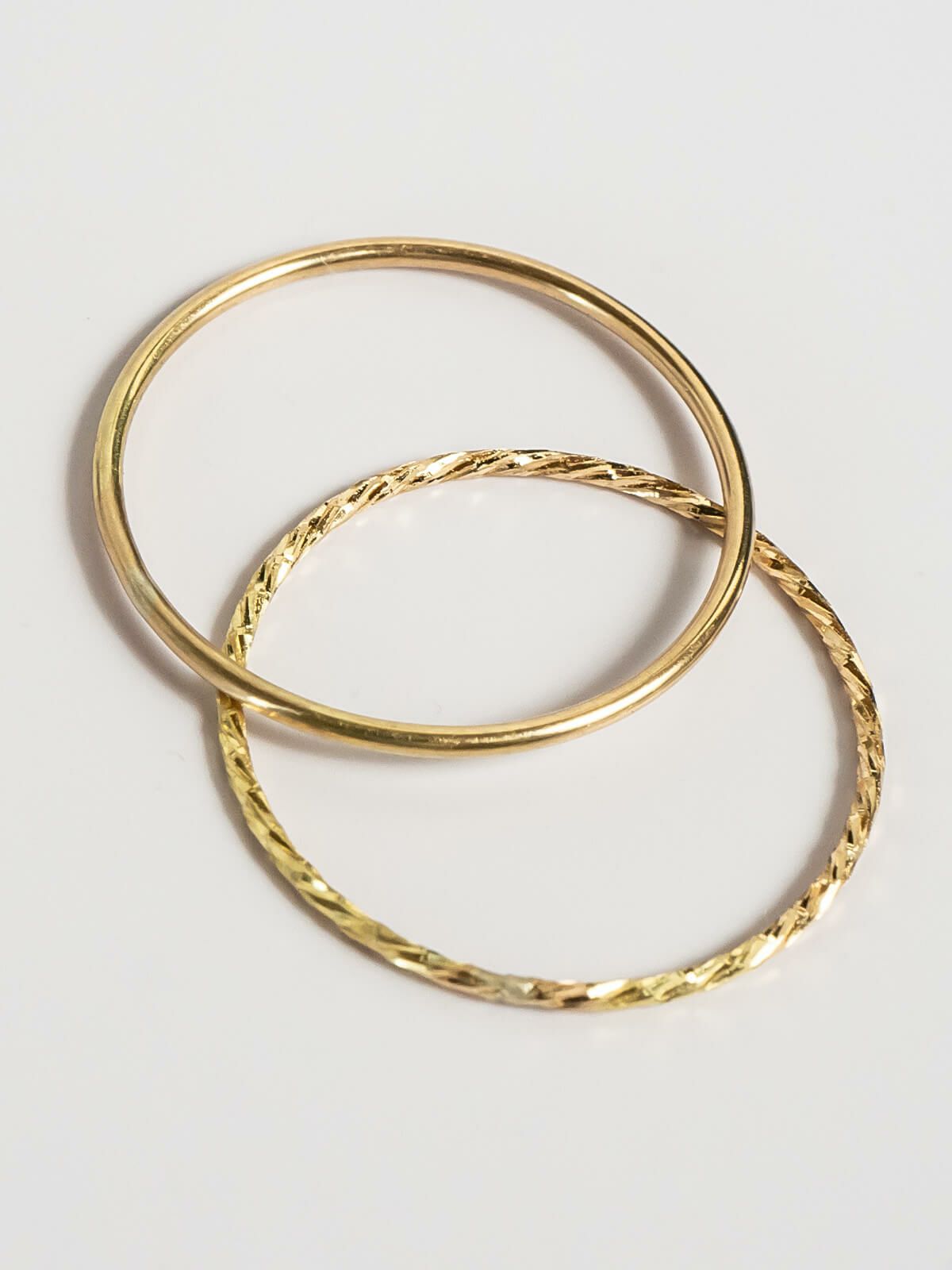 K18極細煌めきデザインゴールドリング　9号　111H2510-35 K18極細煌めきデザインゴールドリング 9号 111H2510-35 K18極細煌めき