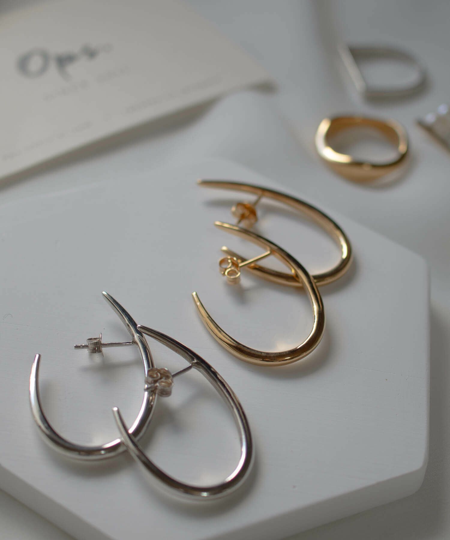 【訳ありアウトレット品】 ピアス フープ 【VIIDA ヴィーダ】 雫 ドロップ 大ぶり ピアス シンプル レディース 18k ピアス 揺れる 派手 個性 レトロ 大人 可愛い ピアス カジュアル フォーマル