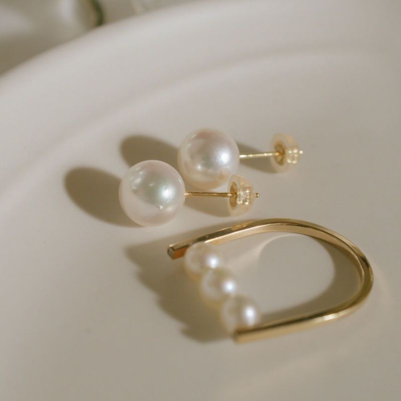 K18 8.5mm-9mm High Quality Akoya Pearl Stud Earrings -デオラ