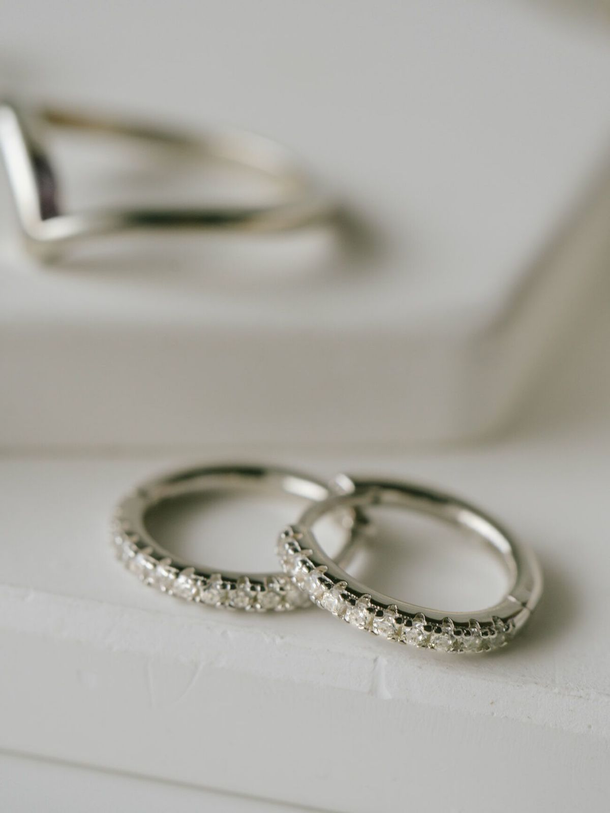 金属アレルギー対応ピアスフープ小さめジルコニア【kyklos-strキクロス・ストレート】中折れ式シルバー925フープピアス18K仕上げシルバーピアスゴールドk18小ぶりピアスSilver92518金ニッケルフリーピアスシンプルレディースキラキラ