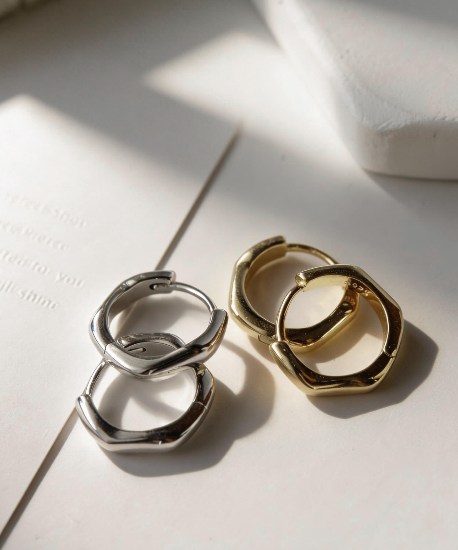 金属アレルギー対応ピアスフープ小さめ【kyklos-waveキクロス・ウェーブ】幾何学ウェーブピアス18k仕上げフープ中折れ式シルバー925フープピアスシルバーゴールドk18小ぶりピアス18金六角ニッケルフリーシンプルピアスレディース