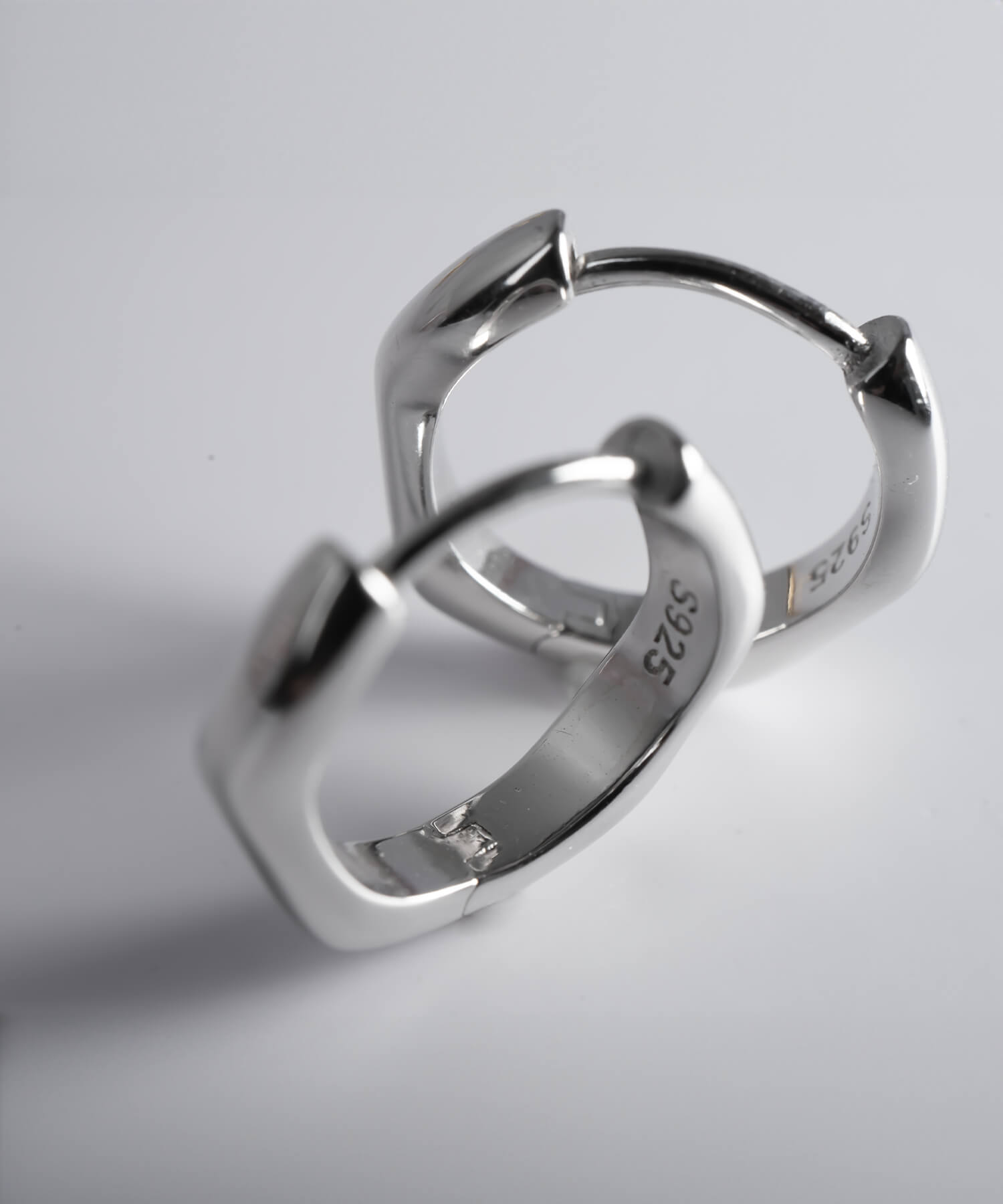 金属アレルギー対応ピアスフープ小さめ【kyklos-waveキクロス・ウェーブ】幾何学ウェーブピアス18k仕上げフープ中折れ式シルバー925フープピアスシルバーゴールドk18小ぶりピアス18金六角ニッケルフリーシンプルピアスレディース