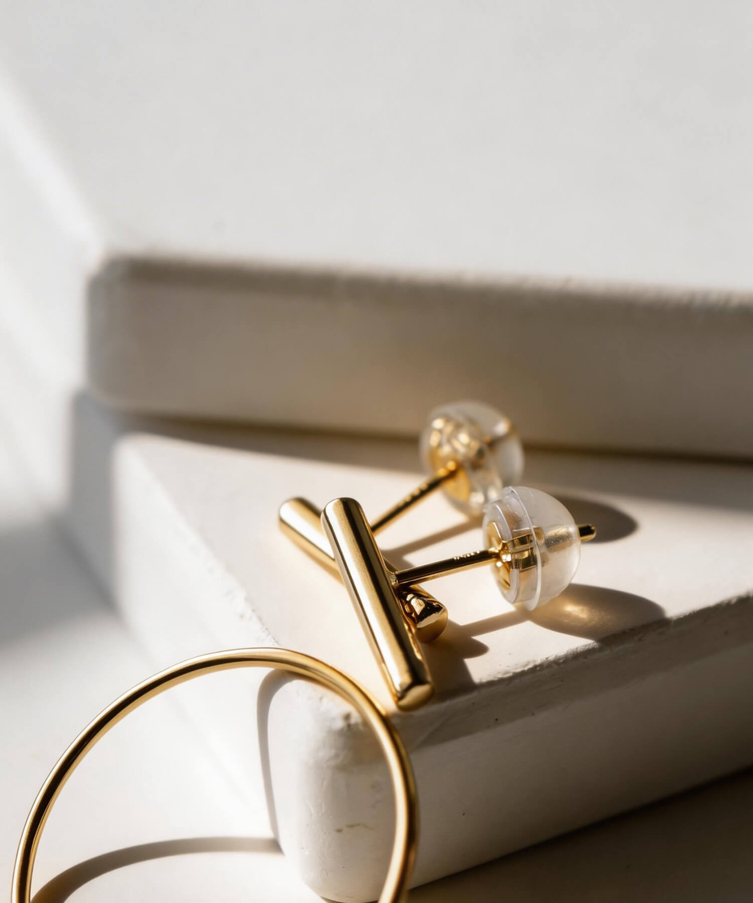 18kつけっぱなしピアス金属アレルギーキャッチ【silpha-peシルファ】k1818金ピアスゴールド小さめ小ぶり小さいシンプルイエローゴールド上品繊細エレガント可愛いカジュアルフォーマルレディースジュエリーアクセサリー