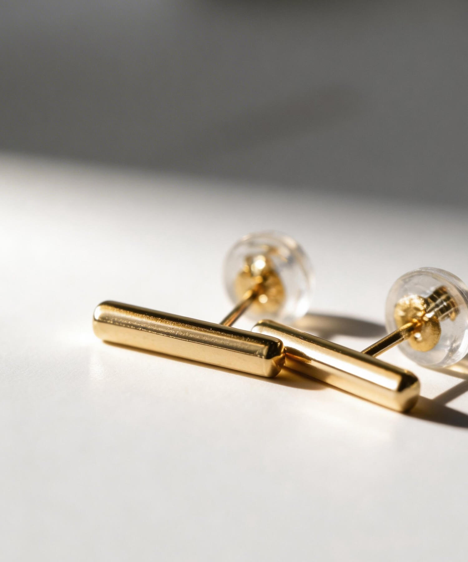 18kつけっぱなしピアス金属アレルギーキャッチ【silpha-peシルファ】k1818金ピアスゴールド小さめ小ぶり小さいシンプルイエローゴールド上品繊細エレガント可愛いカジュアルフォーマルレディースジュエリーアクセサリー