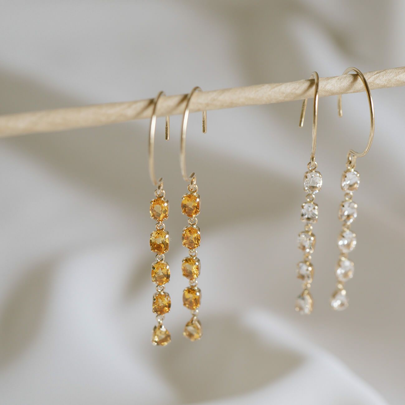 5連ピアス揺れるかわいい天然石金属アレルギー対応【tresor-cinq-peトレゾール・サンク】ピアス10K10金k10ホワイトトパーズシトリン小さめピアス小ぶり大人おしゃれピアスシンプル小さい誕生石エレガント石パワーストーンお守り繊細