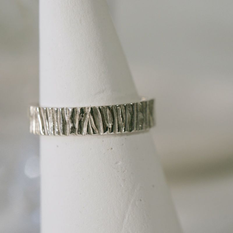 木目調リングレディース太めごつめ指輪シルバーk18仕上げ【mielikki-koivu-ringミエリッキ・コイヴ】ワイドリング幅広マットゴールドマットシルバーシルバー925シンプル18金リングシンプルゴールドシルバーリングニッケルフリーファッションリング