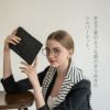 ポーチレディース大人本革牛革レザーポーチドット水玉スタッズ上品【DotleatherpouchドットレザーポーチMサイズ】スクエアかわいいおしゃれ通勤通学旅ギフトプレゼントブランドHAYNIヘイニ