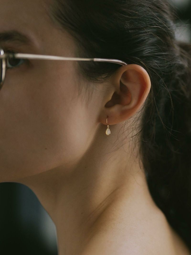 ピアス揺れるかわいい天然石金属アレルギー対応【terra-solze-peテラ・ソルゼ】ピアス10K10金k10ホワイトトパーズオパール小さめピアス小ぶり大人おしゃれピアスシンプル小さい誕生石エレガント石パワーストーンお守り繊細