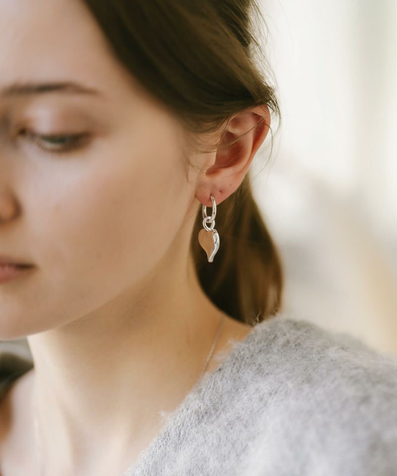 ピアスハートフープピアス金属アレルギー対応【mellow-heart-peメロウ・ハートピアス】大ぶりピアスシルバーシルバー925キャッチ18K仕上げピアス揺れるかわいいゴールド大ぶりk18大きめピアス18金ニッケルフリー40代レディースファッション