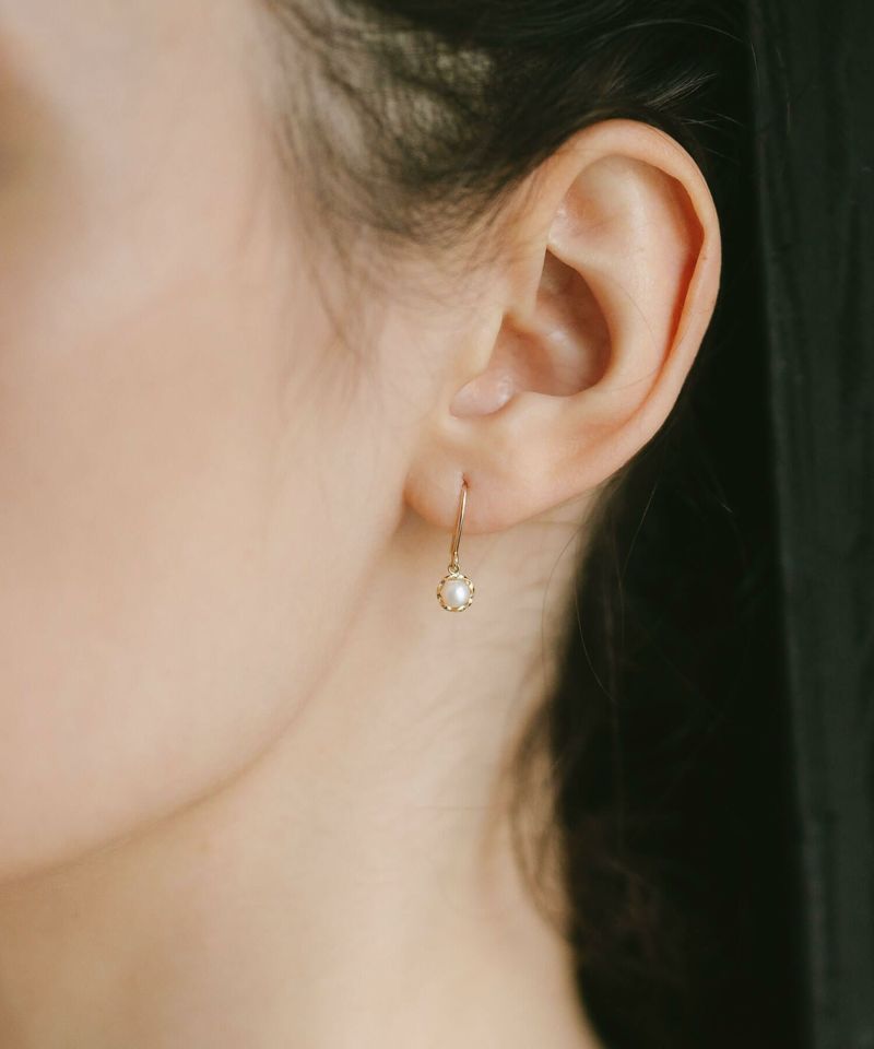 パールピアス一粒ぶら下がり小さいフープ【perle-bb-peペルル・べべ】淡水パール揺れるパールピアス金属アレルギー対応10金パールピアスK1010K真珠1粒誕生日プレゼント女性かわいい20代30代40代50代母親60代70代義母ピアス揺れるタイプ
