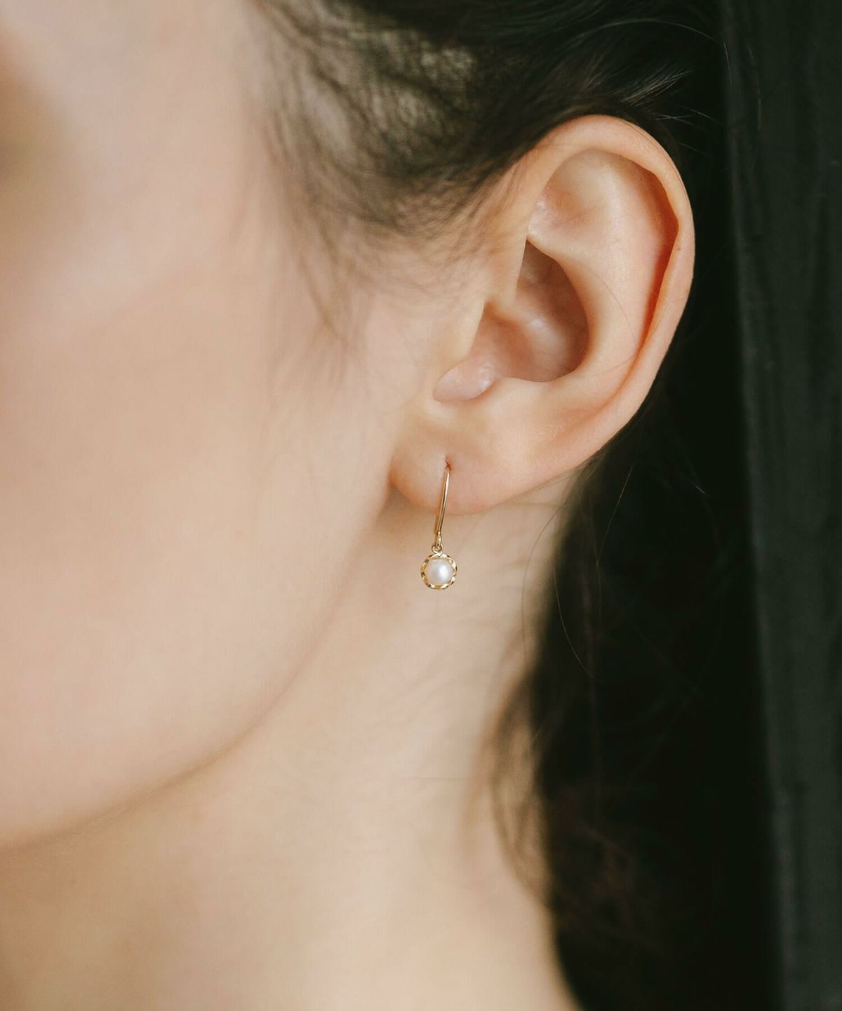 パールピアス一粒ぶら下がり小さいフープ【perle-bb-peペルル・べべ】淡水パール揺れるパールピアス金属アレルギー対応10金パールピアスK1010K真珠1粒誕生日プレゼント女性かわいい20代30代40代50代母親60代70代義母ピアス揺れるタイプ
