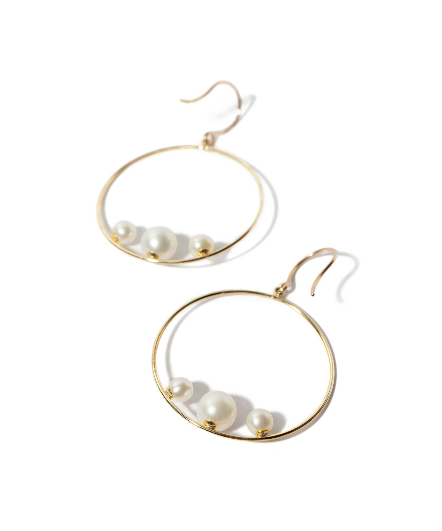 パールピアス揺れるフープ【perle-perkaペルル・ペルカ】淡水パールフープピアスゴールド細いピアス金属アレルギー対応10金パールピアスK1010K真珠ピアス普段使い誕生日プレゼント女性かわいい20代30代40代50代母親60代70代義母