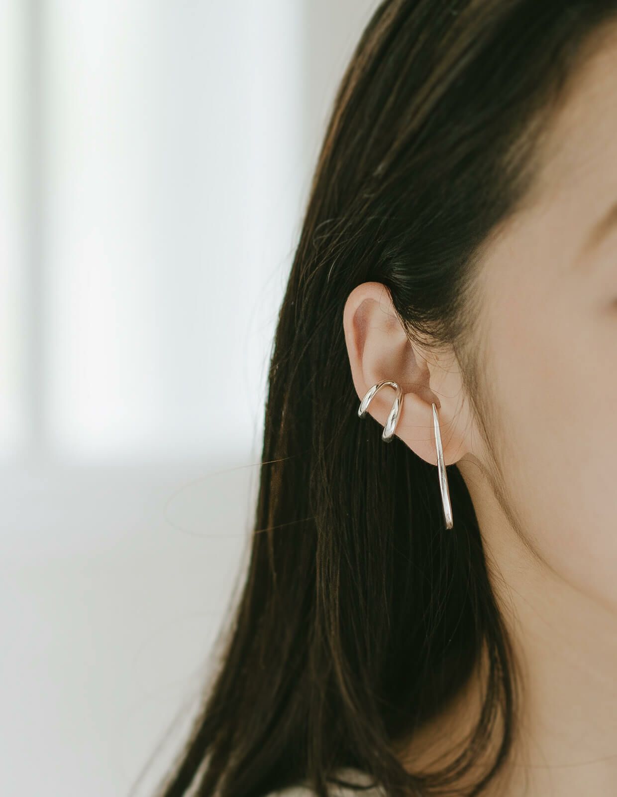 イヤーカフシンプルレディースシルバー925ノンホールピアスピアリング大ぶり【RHENEレーネ】18kゴールド仕上げイヤリングSilver925金属アレルギー対応片耳用フックピアスカジュアルフォーマルおしゃれ